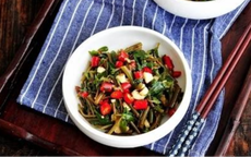 Vì sao người xưa dặn 'mùa hè ăn 3 loại cỏ, cả mùa ít gặp bác sĩ'?