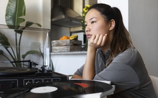 Người EQ thấp thường nói nhiều nhưng lại không dám xuất hiện ở 3 nơi này