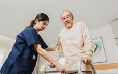 Biến cố tuổi già khiến cụ ông cay đắng nhận ra: Có tiền tiết kiệm còn đáng tin hơn trông chờ vào con