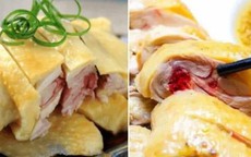 Gà luộc kỹ vẫn đỏ xương không phải do chưa chín, đây mới là nguyên nhân nhiều người hiểu lầm