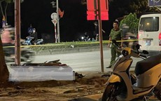 Hà Nội: Xe máy kẹp 3 tự lao lên vỉa hè đường Lê Trọng Tấn, 2 thiếu niên tử vong tại chỗ