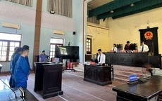 Tuổi trẻ lạc lối: Nữ bị cáo 25 tuổi nhận án tù vì ma túy