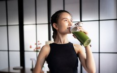 Cách làm đẹp da mặt bằng rau má