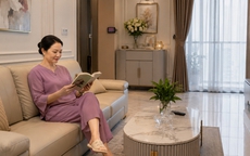 Mẹ chồng rất thoáng tính, hay cho tiền cháu nhưng cứ hễ có ai là lại kể xấu con dâu