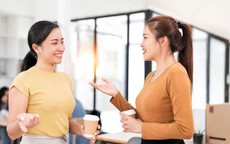10 hành vi nhỏ tiết lộ một người có EQ cao, đi đâu cũng được yêu quý