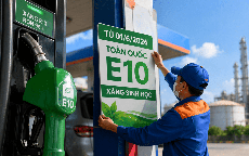 Giá xăng dầu tiếp tục giảm mạnh, giá xăng E10 còn bao nhiêu tiền/lít?