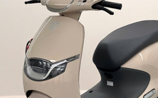 Trải nghiệm xe máy điện giá 20,8 triệu đồng bán ở Việt Nam thiết kế xinh xắn, đi 100 km/lần sạc, rẻ như Wave Alpha 