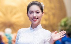 Á hậu 1 Hoa hậu Việt Nam vừa được thăng quân hàm Thượng úy