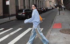 Hoa hậu Hương Giang gây chú ý trên đường phố New York