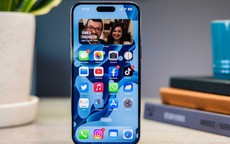 Giá iPhone 14 Pro Max, iPhone 15 Pro rẻ bất ngờ, có nên mua?