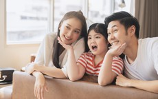 Điểm số chỉ là thứ yếu, cha mẹ thông minh luôn ưu tiên dạy con 3 điều quyết định tương lai