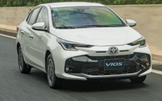 Vì sao Toyota nâng ưu đãi tới 100%, giảm giá hàng loạt xe ăn khách?