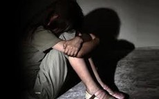 Dẫn bạn gái nhí đi ăn rồi vào nhà nghỉ, thanh niên 21 tuổi đối mặt án phạt nghiêm