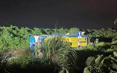 Tai nạn thảm khốc trên cao tốc Pháp Vân - Cầu Giẽ: Xe khách văng xuống đường gom, 4 người tử vong