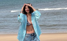 Siêu mẫu Thanh Hằng mặc áo tắm nửa kín nửa hở