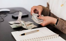 Thất nghiệp mới thấy: Cắt ngay 3 khoản chi này mới giữ được tiền trong túi