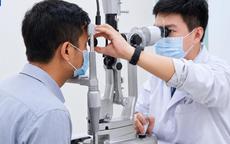 Người đàn ông 37 tuổi suýt mù vĩnh viễn vì tăng huyết áp ác tính, bác sĩ cảnh báo dấu hiệu dễ bỏ qua