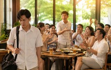 Sau buổi họp lớp, tôi hiểu có những tình bạn chỉ còn tồn tại khi bạn có tiền