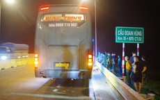 Phú Thọ: Khởi tố tài xế trả khách trên cao tốc làm nữ hành khách ngã tử vong