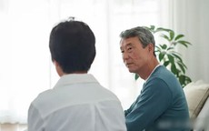 Làm giúp việc 10 năm tôi nhận ra: Cách nghỉ hưu của người giàu có 3 điểm rất khác