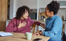 Cha mẹ thông thái biết từ chối đúng lúc: Bí quyết dạy con tự lập từ những ranh giới nhỏ
