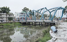 Thách nhau bơi qua sông, một thanh niên ở Cần Thơ mất tích