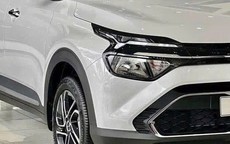 Vì sao giá lăn bánh Kia Carens giảm sốc, MPV 7 chỗ rẻ hơn cả Honda City, Hyundai Accent?
