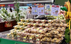 Một loại quả có nguồn gốc từ Trung Quốc được người tiêu dùng Việt vô cùng ưa chuộng, dù giá đắt đỏ nhưng vẫn đắt hàng