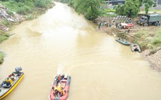 Cận cảnh cuộc tìm kiếm 3 người mất tích sau vụ lật thuyền ở Thái Nguyên