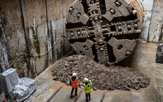 Mỹ chỉ đào 20m, Nhật cũng chỉ xuống 40m, còn lý do Nga đào ga tàu điện ngầm sâu tận 70m được giải thích thế này