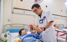 Thị lực suy giảm khiến bé gái 10 tuổi gặp khó khăn khi đọc sách: Bác sĩ chỉ rõ nguyên nhân