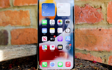Đây là 2 chiếc iPhone Pro Max giảm giá sốc nhất nhưng đáng mua nhất, xịn chẳng kém iPhone 17 Pro Max