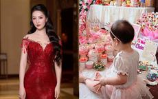 Con gái tròn tuổi của Á hậu Thụy Vân gây chú ý