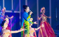Đại tá, NSND Vi Hoa - 'chim sơn ca của núi rừng Tây Bắc' khoe giọng hát ở tuổi 61