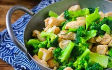 4 món thịt gà nấu đơn giản giúp bổ sung sinh lực, giảm mệt mỏi và thúc đẩy giấc ngủ ngon