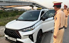 Lái xe bị phạt 13 triệu đồng khi chạy xe biển trắng thu 100.000 đồng của khách