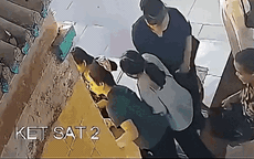 Hai phụ nữ dàn cảnh chen lấn, móc trộm điện thoại của du khách tại lễ hội ở Bắc Ninh
