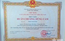 Chủ tịch nước truy tặng Huân chương Dũng cảm đối với Trung tá Trần Văn Tùng