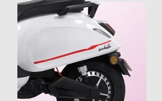 Lái xe máy điện giá 20 triệu đồng, cốp 21 lít, đi tới 200km/lần sạc dòng giá tốt nhiều phụ huynh muốn sở hữu 