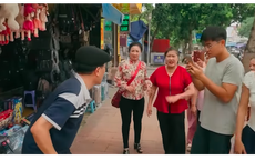 Đào điêu đứng vì bị ông Ba livestream tung tin bôi nhọ đời tư