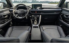 Lý do giá lăn bánh Toyota Yaris Cross giảm ngỡ ngàng, rẻ hơn cả Mitsubishi Xforce, Kia Seltos