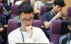Chân dung thần đồng 13 tuổi được ví như Elon Musk tương lai