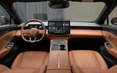 Sedan cao cấp ngang cỡ Mercedes-Benz trang bị động cơ 2in1, chạy 240km không tốn 1 giọt xăng, giá từ 743 triệu đồng