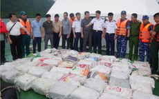 Đột kích tàu cá chở hơn 1,1 tấn ma túy, bóc gỡ đường dây vận chuyển chất cấm xuyên quốc gia