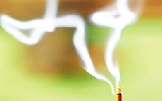 "Cầu cúng đầu năm": Không hiểu thành mê muội