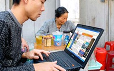 Laptop giảm giá nhiều đẩy nhu cầu tăng cao