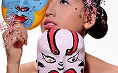 Mai Phương Thúy bán sách ảnh và DVD ủng hộ bé Thiện Nhân