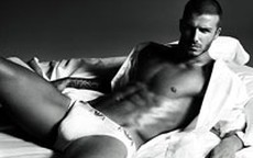 Beckham quyến rũ trong quảng cáo của Armani