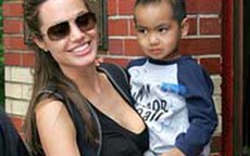 Angelina Jolie và các con ra Hà Nội