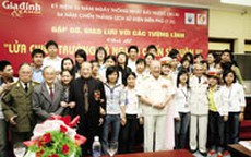 Giao lưu với các vị tướng lĩnh, thầy thuốc nhân Ngày Giải phóng Miền Nam